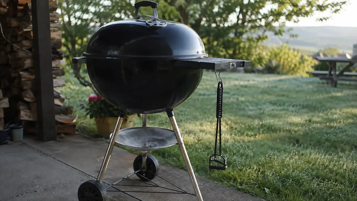 10 Reasons a Grate Lifter Belongs Next to Your Grill